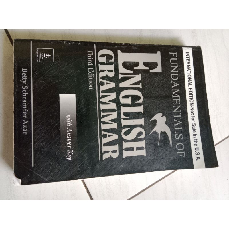 BUKU ENGLISH GRAMMAR THIRD EDITION BETTY  SCHRAMFER AZAR
