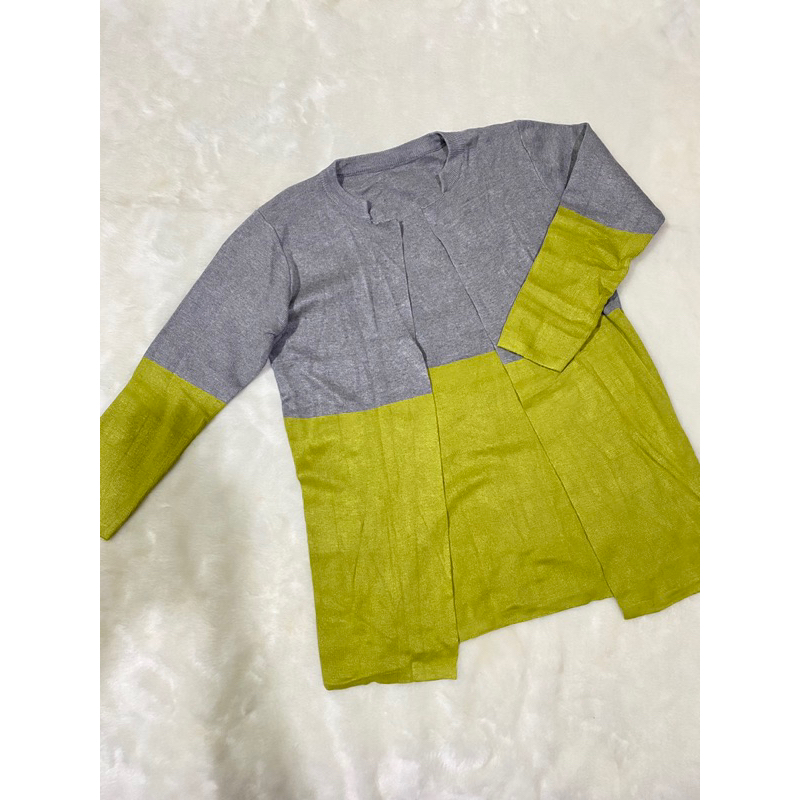 Cardigan Panjang Hijau Preloved