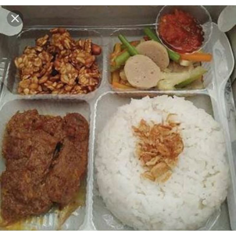 

paket nasi ayam rendang + orek tempe + tumis sayuran (minimal 10 pax)