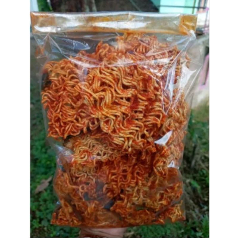 

mie goreng kriuk ekstra pedas daun jeruk