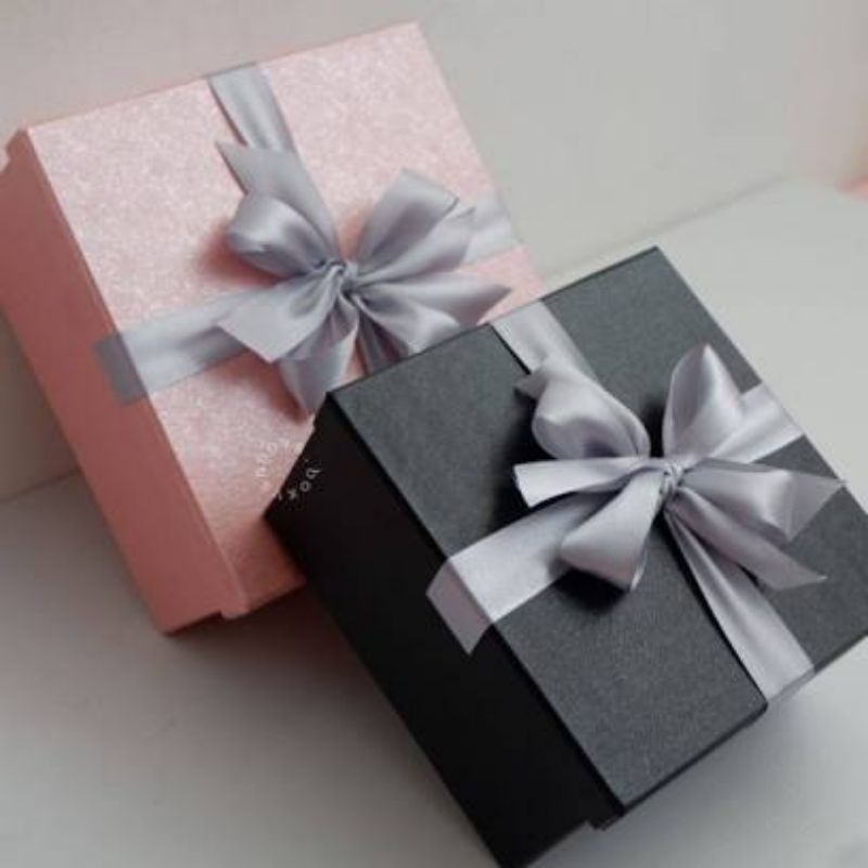 

Kotak kado cantik dan elegant