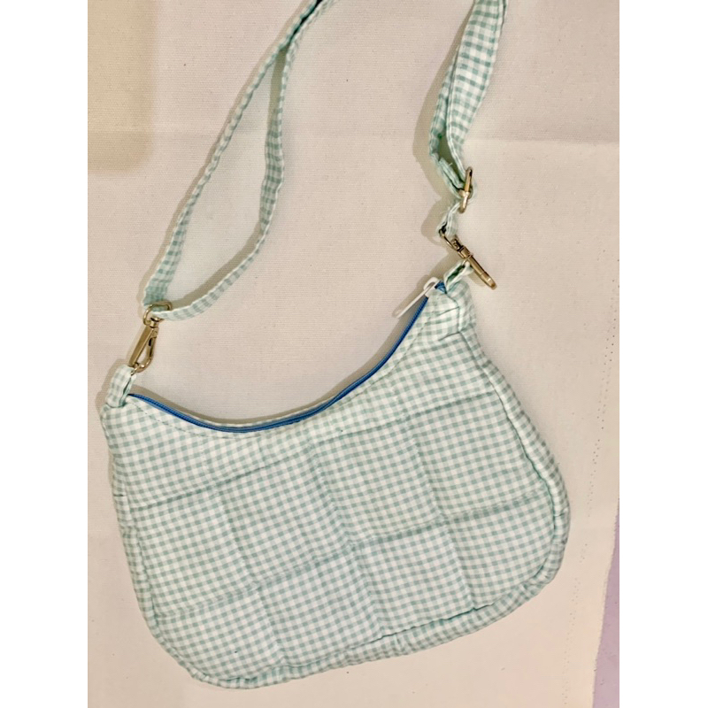 sling bag/shoulder bag gingham aesthetic