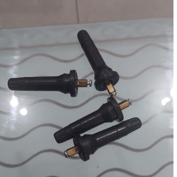 Pentil Sensor TPMS Pengukur Tekanan Ban Mobil