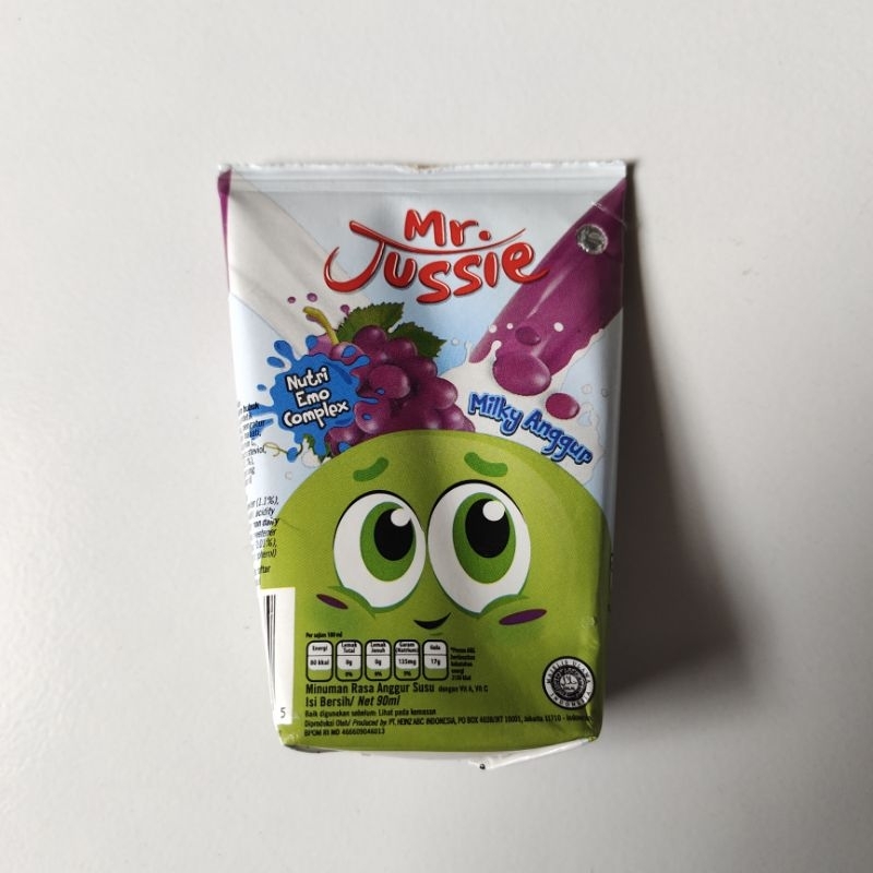 Mr. Jussie - Minuman Susu Rasa Anggur