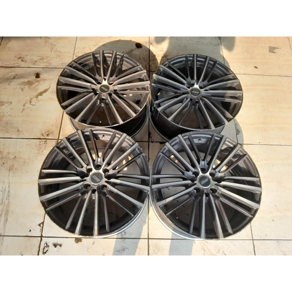 Velg Mobil SSW Thailand R17 x 7.5 ET35 Pcd 4x100/114.3