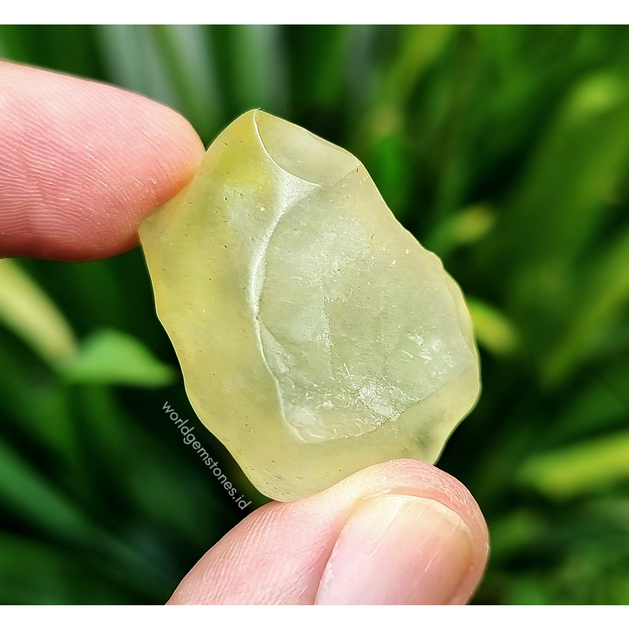 Natural Libyan Desert Glass - Libyan Gold Tektite - Egypt ( 2.64.4 )