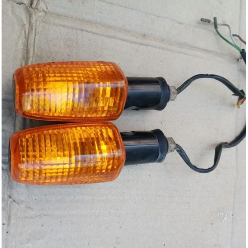 Lampu Riting Saen Sen 2 Biji Honda Megapro lama Hiu Megapro new Primus ori