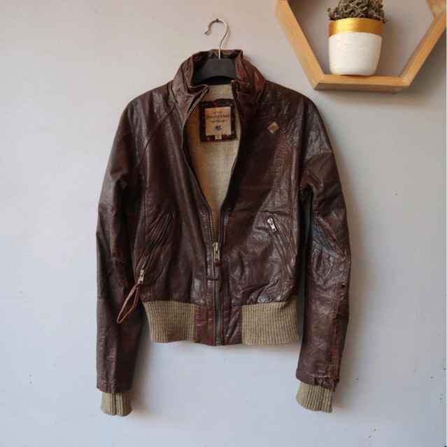 Jaket kulit cewek motor wanita outer kulit Pl bekas preloved second