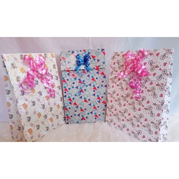 

PAPERBAG PITA KERTAS KADO INSTAN // PEMBUNGKUS KADO SIMPEL // KERTAS KADO INSTAN MOTIF RANDOM