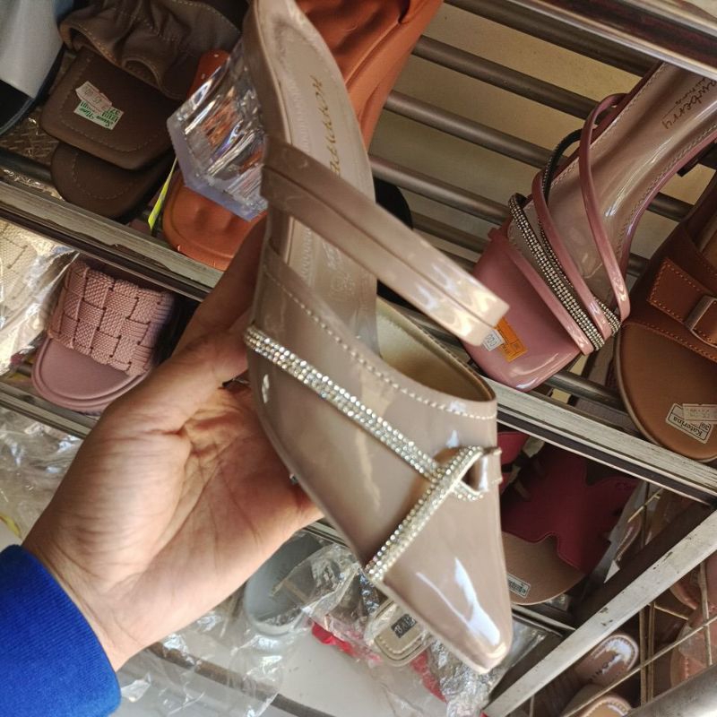 sepatu sandal slop wedges kaca