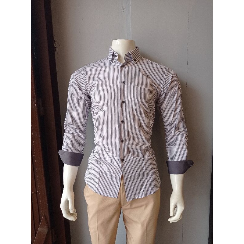 Alisan Kemeja Lengan Panjang Motif Salur Slimfit