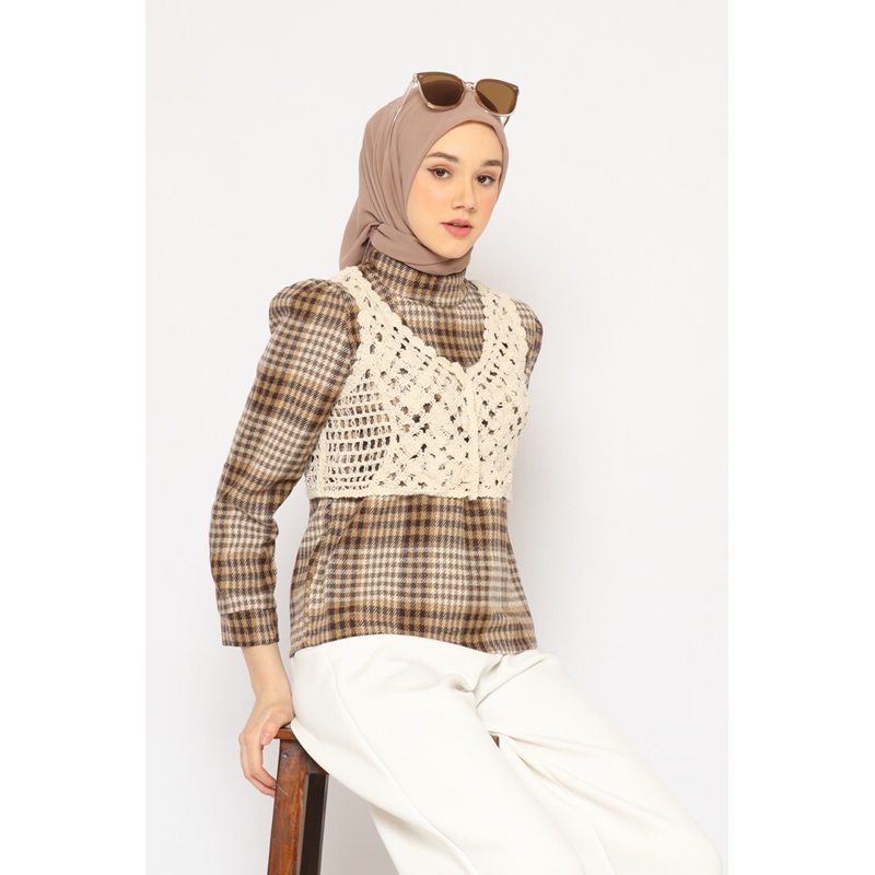 Hana One Set Flanel with Tanktop Import