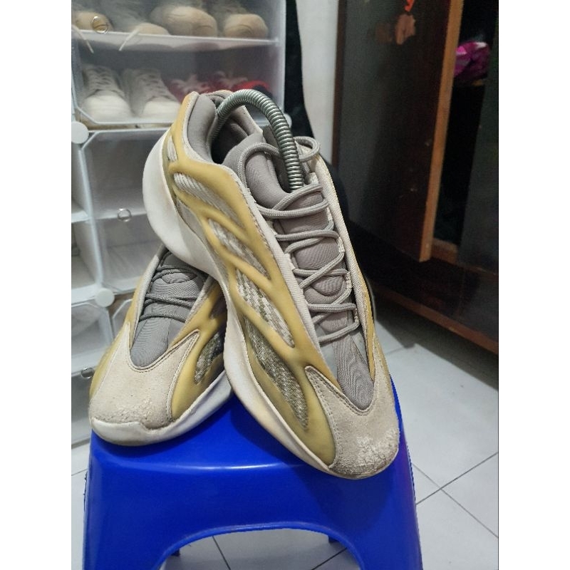 (SIZE 42) / Yeezy 700 V3 / Second Original ✅️