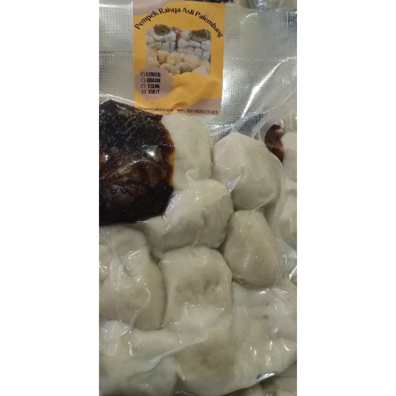 

Pempek telok + Cuka Asli Palembang