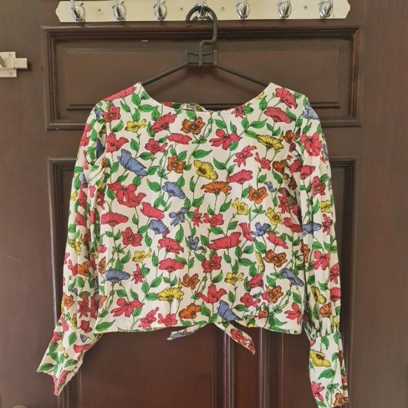 flower backless crop top