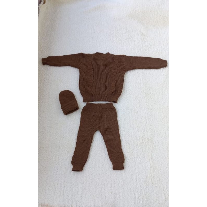 Setelan anak bahan rajut