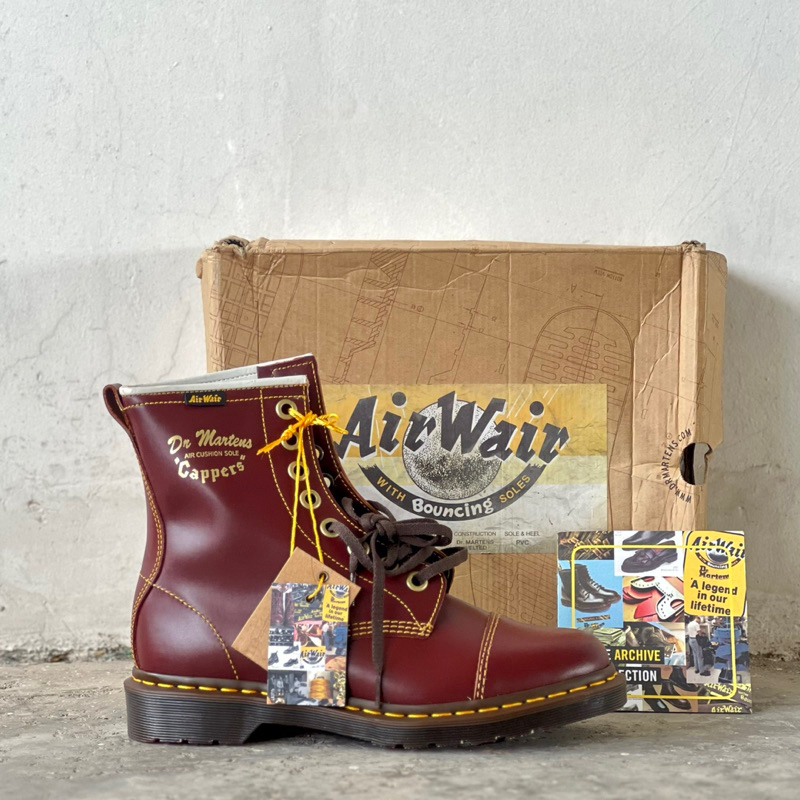 Sepatu Dr. Martens Archive Capper Vintage Red Oxblood