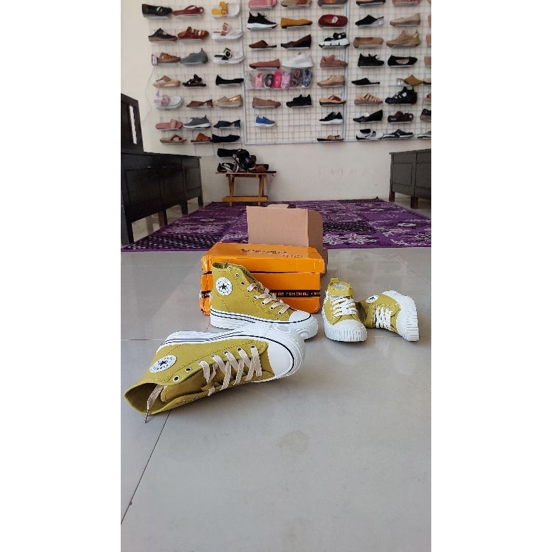 sepatu couple ibu dan anak