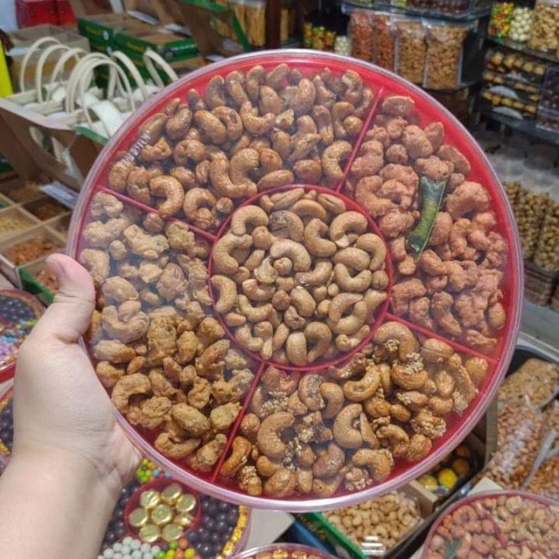 

Kacang mede mentah