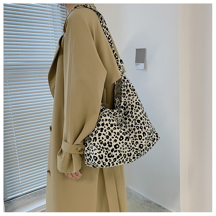 Funatic Tote Bag Leopard Aesthetic Wanita Import Viral Model Terbaru Fashion Korea FA1107