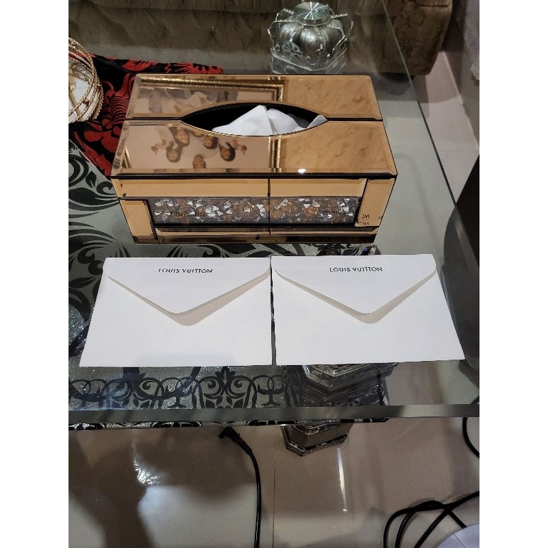 

Angpao Louis Vuitton Ori 1.000% (harga dapet 2pcs)