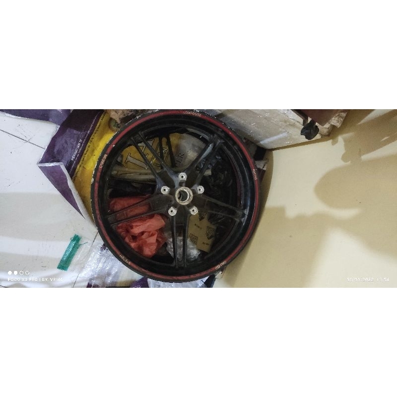 Velg ori copotan new vixion (NVL) depan belakang set tanpa ban , kondisi veleg normal siap pakai tid