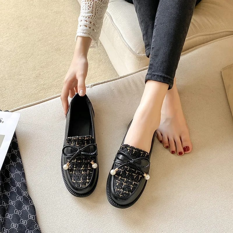 VIONA Sepatu Loafers Wanita / Docmart Style Korea Premium ID 0026