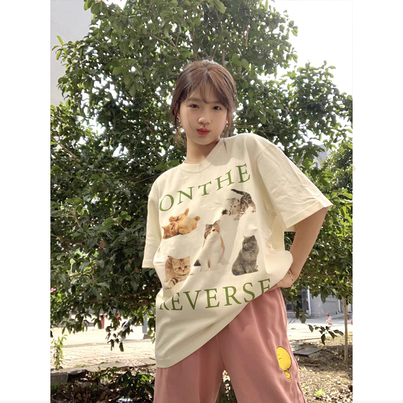 [100%  Katun]Cat Kaos Lengan Pendek Cream Atasan Wanita Oversize Printed T-shirt Kekinian Korean Style/kaos kartun wanita