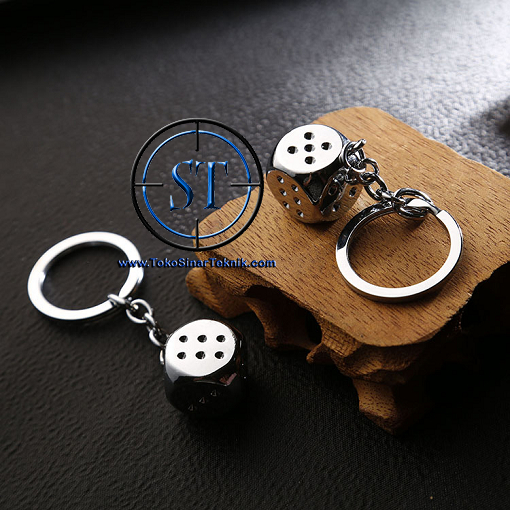 Gantungan Kunci Mainan Dadu Stainless Steel Keychain Key Chain Kado Bentuk Kotak Biji Dadu Kinclong Unik