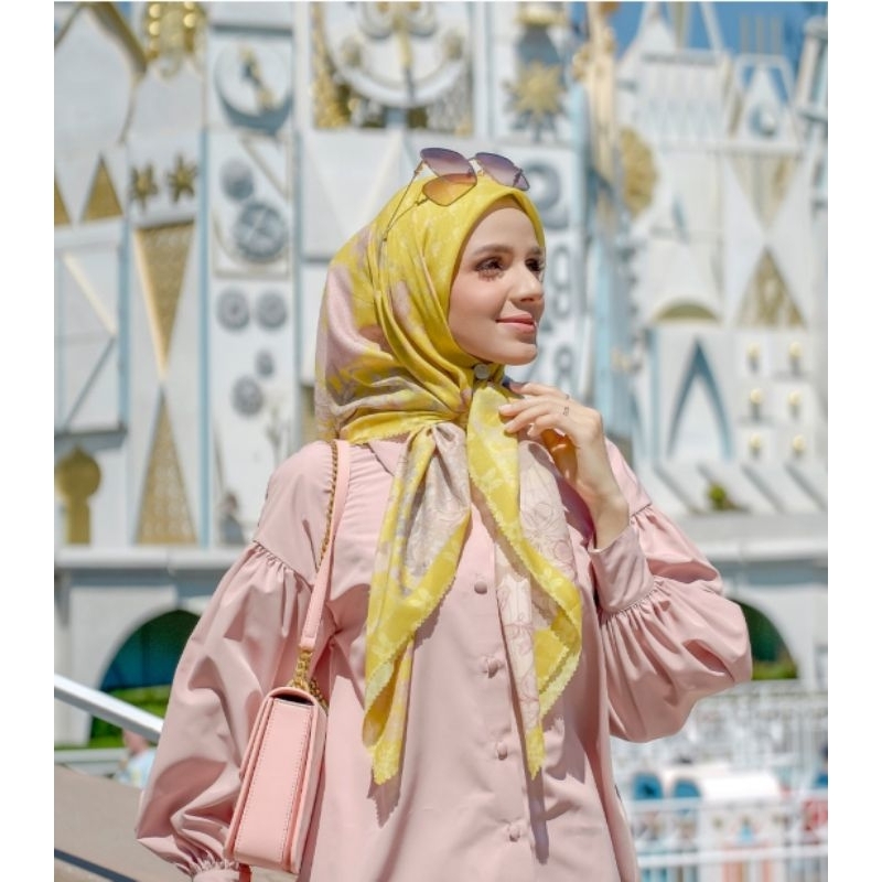 Buttonscarves The Dream Park - Sun