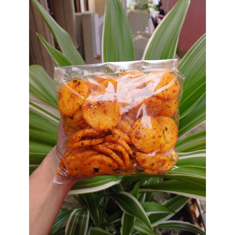 

endog lewo gepeng 500gram rasa pedas balado daun jeruk dan original-kemplang-gitrek-emplang-comring-bodruk-cimol kering