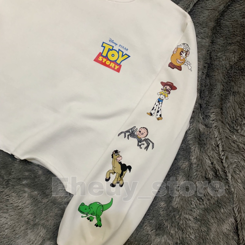 Crop Sweater TOY STORY HM Original White Lengan Balon Rempel Crewneck Crop Wanita soft cream