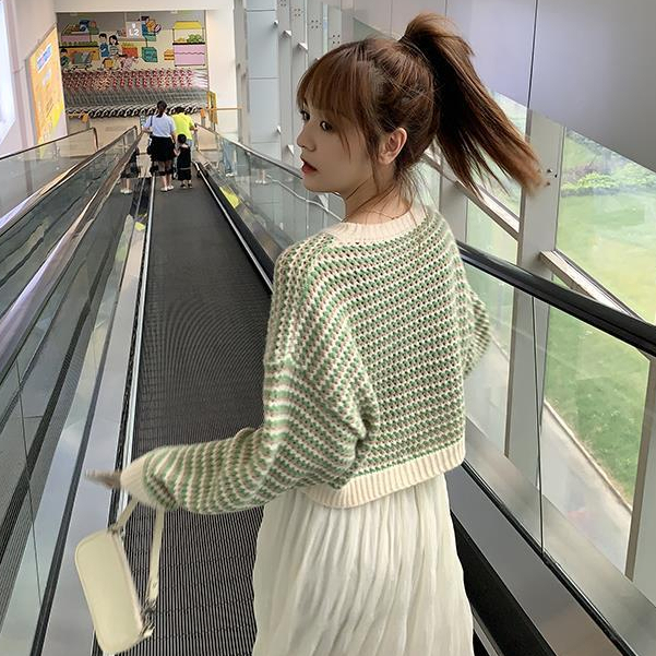 YIU YIU Rajut - Retro Sweater Crop Long Sleeve Import Stripes Baju Rajut Wanita Lengan Panjang