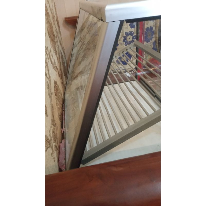 

etalase ayam goreng dan kentang goreng sudah termasuk lampu pemanas 60 watt