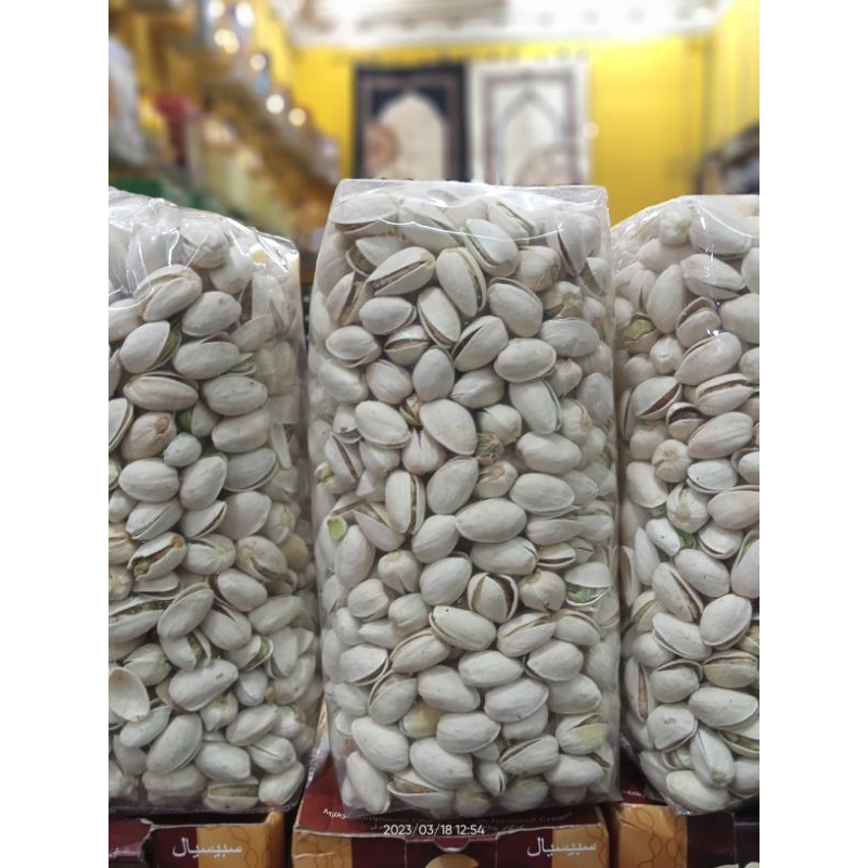 

Kacang Pistachio Roasted Premium 1KG Cocok Untuk Oleh-oleh Haji