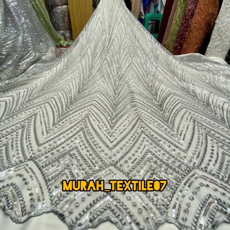 Kain Tile Payet Mutiara/ Bahan kebaya brokat Swarovski payet