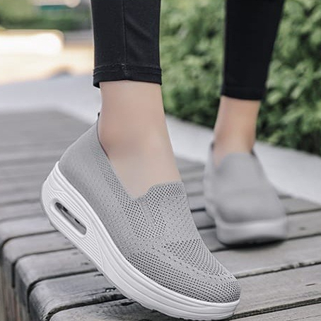 Sepatu Wanita Slip-On Fashionable Best Seller N-57