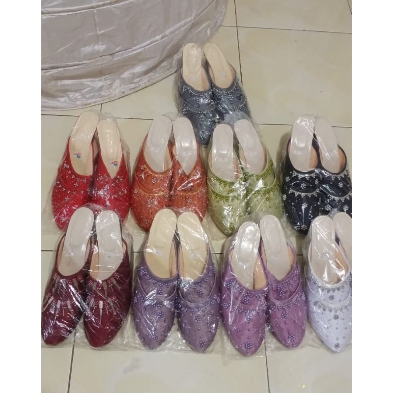 Slop Sepatu Pengantin Sepasang
