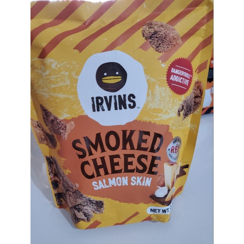 Irvins irvin singapore salted egg fish skin potato keripik cemilan snack 105 gr