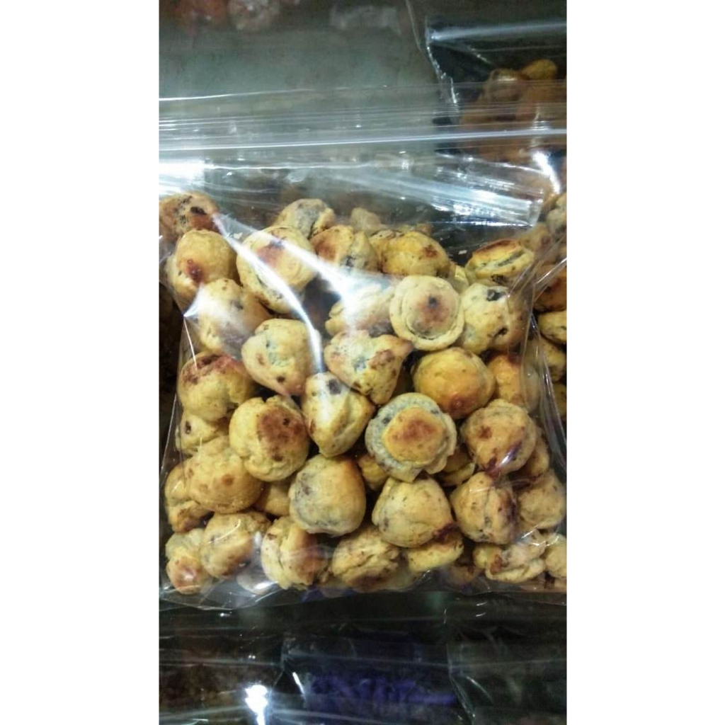 

Sus Coklat Kering / Mini Soes Coklat / Cemilan Manis Renyah