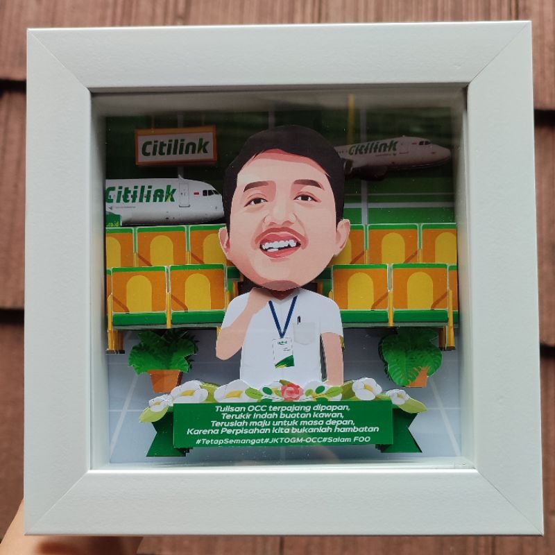Pop up 3D frame 15x15cm scrapframe kado bingkai hadiah custom karikatur souvenir ilustrasi vector pi