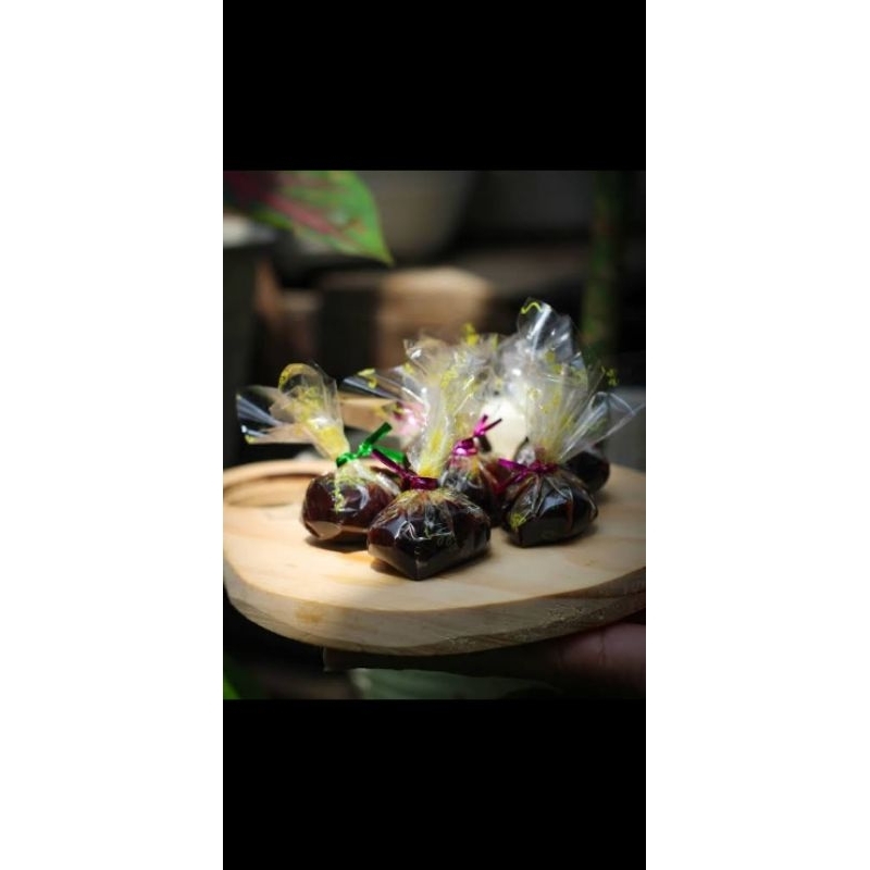 

MADU MONGSO KHAS TULUNGAGUNG 500gram