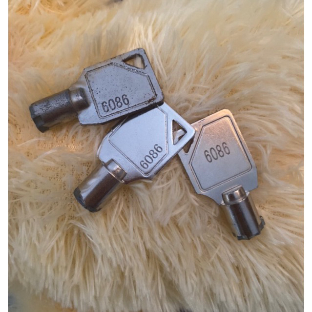 Anak Kunci 6086 Silver Full Besi / Kunci Plat / Kunci game