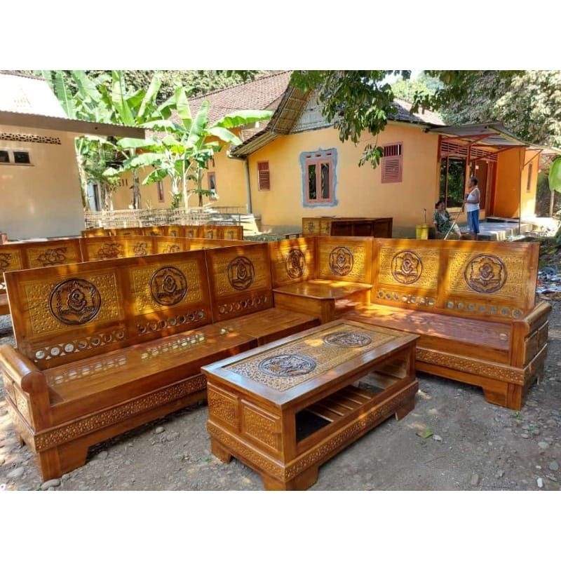 Kursi Sudut Jati tangan gelung