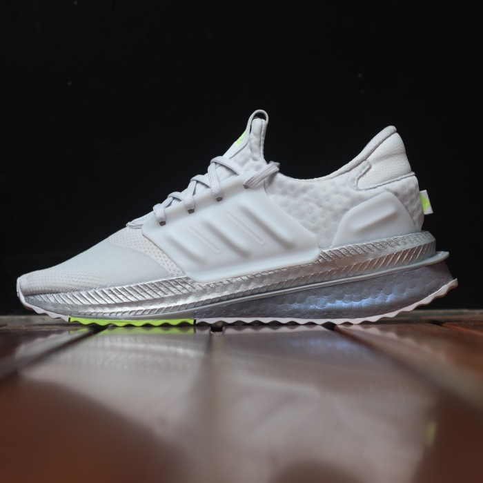 SEPATU PRIA XPLR BOOST WHITE/MULTI COLOUR ORIGINAL