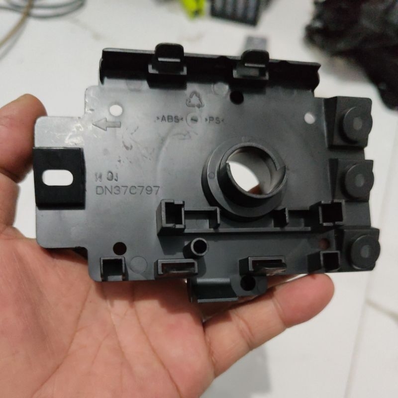 DN37C797 BREKET SELECTOR MESIN CUCI POLYTRON 2 TABUNG