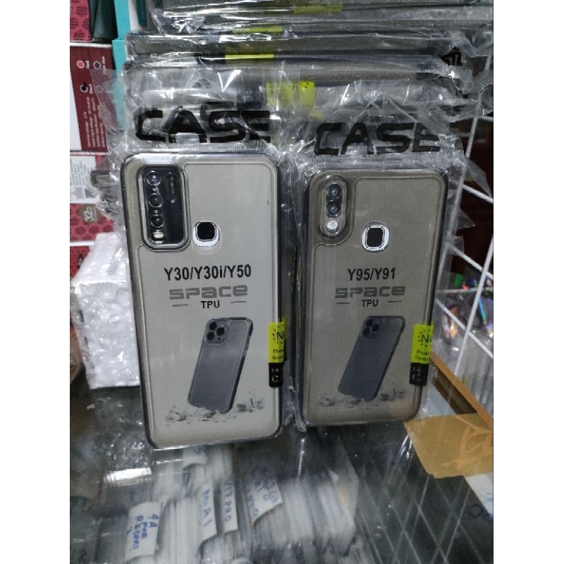 Softcase Vivo Y20 Y20I Y20S Y20SG Y12S Y12A Y15S Y10 Y01 Y21 Y33T Y21S Y21A Y21T Y33S Y51 Y53S Y51A V2030 Y30 Y50 Y30i Y50i Y91 Y95 Y93 Y35 Y22 Y17 Y15 Y12i Lubang 4 Y02T Y02 V25 Y16 V27 Y36 Y17S Silikon Casing Case Clear Hitam Transparan Pelindung Camera