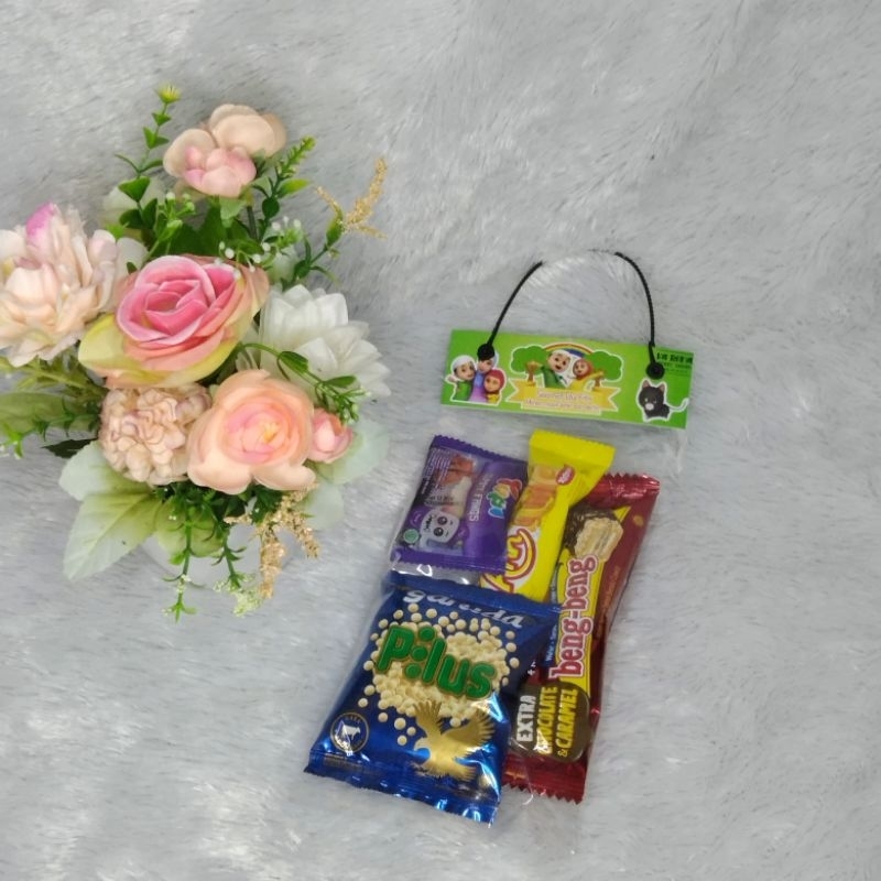 

PLASTIK BINGKISAN SNACK ULTAH / LEBARAN / NATAL / WISUDA ANAK