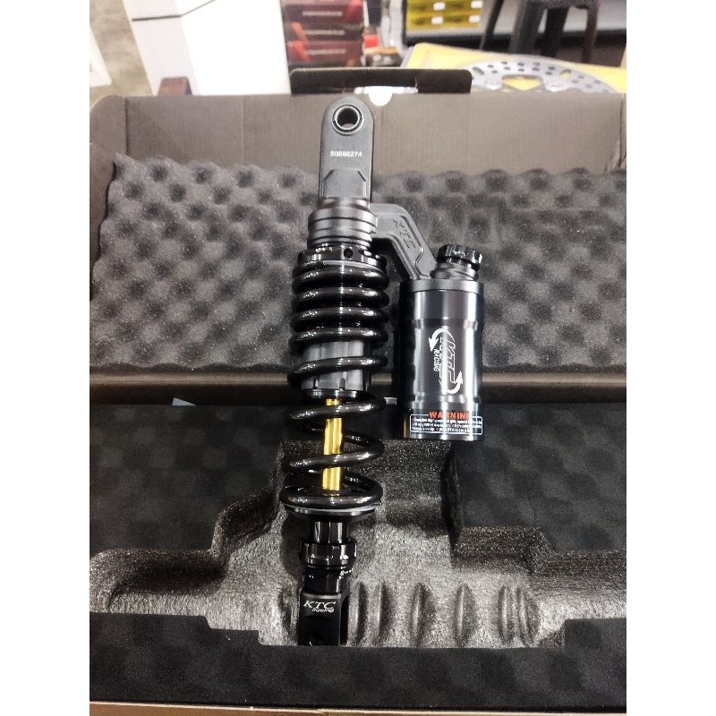 Shockbreaker Ktc Vario 125/150, Mio, Beat, Scoopy KTC Tabung Atas Original KTC Free Logam Mulia