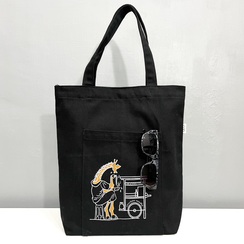 Tas kanvas/totebag /CHICKEN NOODLE / Hitam